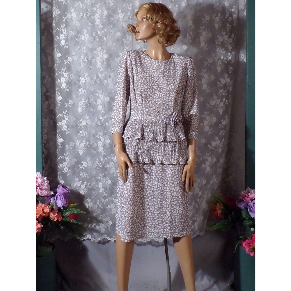 Vintage 80s Floral Dress Size Medium 1980s Retro Secretary Pleated Peplum